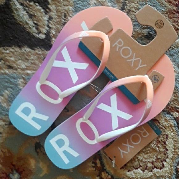 4x*Host Pick*Roxy adorable flip flop sandals - Picture 3 of 16